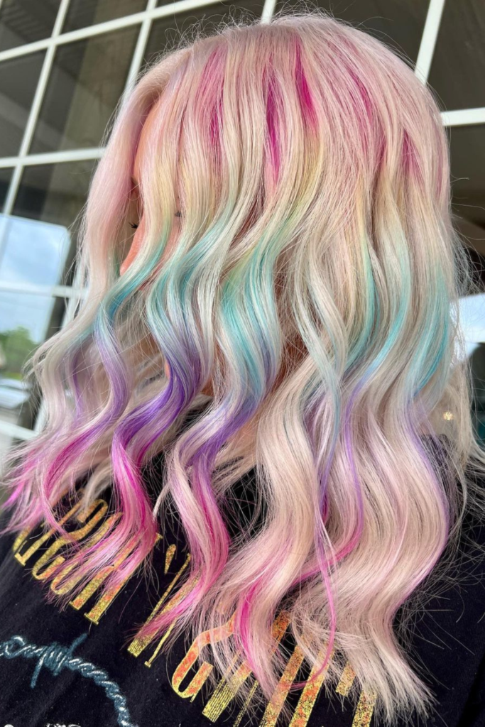 cheveux arc-en-ciel pastel