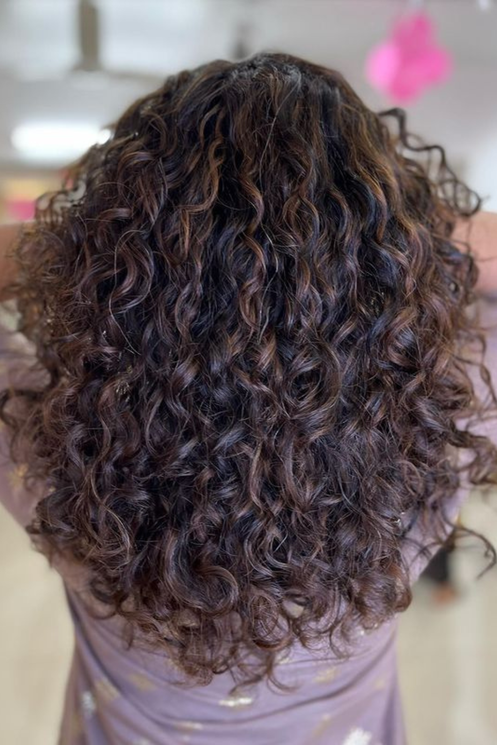 Shampoing pour cheveux bouclés les 6 meilleurs