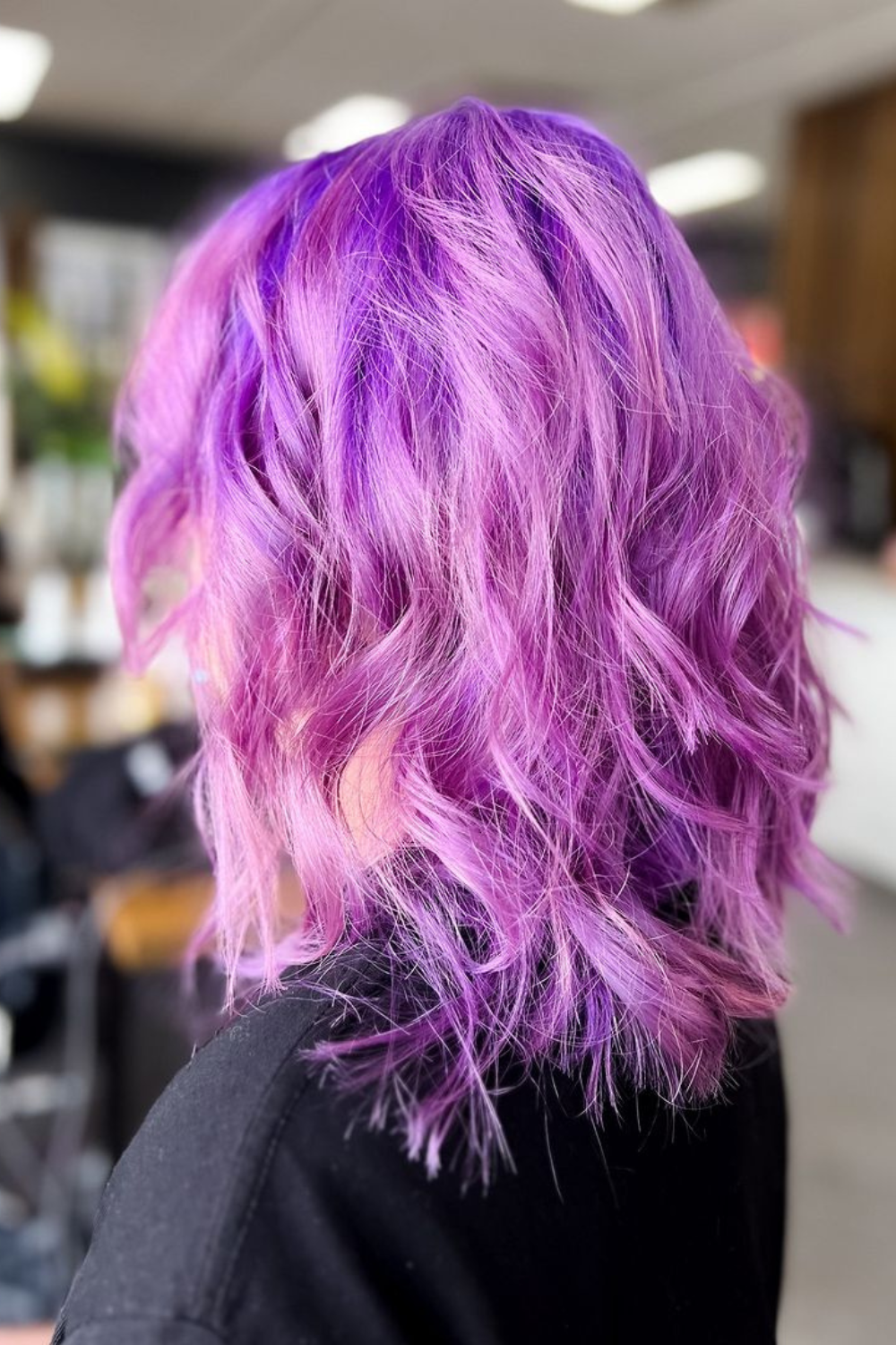 Cheveux violets guide complet sur la coloration violette (+ 13 idées)